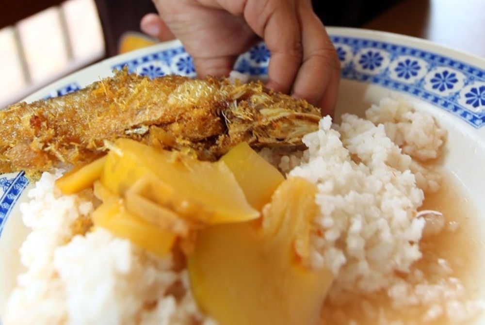 Half portion-half price, star rating among suggestions