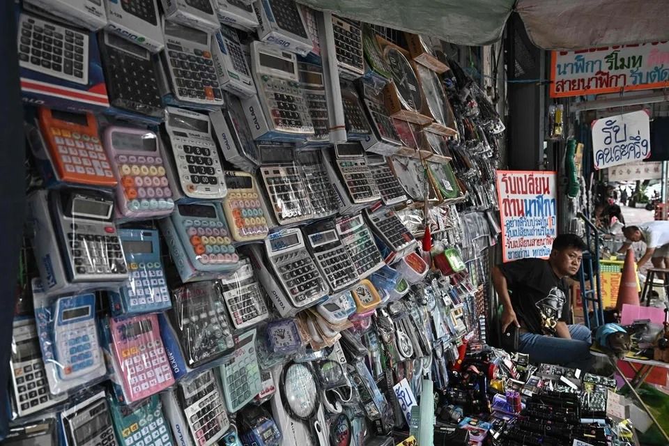 Number's up: Calculators hold out against AI