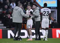 Soccer-Chelsea's Maresca says Delap shoulder injury looks bad