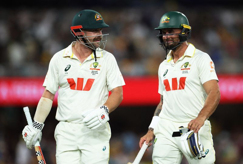 Cricket-Time to move on? Australia balance rebuild with Ashes ambitions