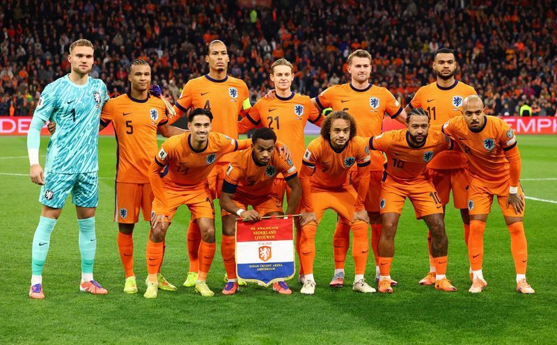 Soccer-Dutch arrange World Cup warm-up games with Norway, Ecuador in March