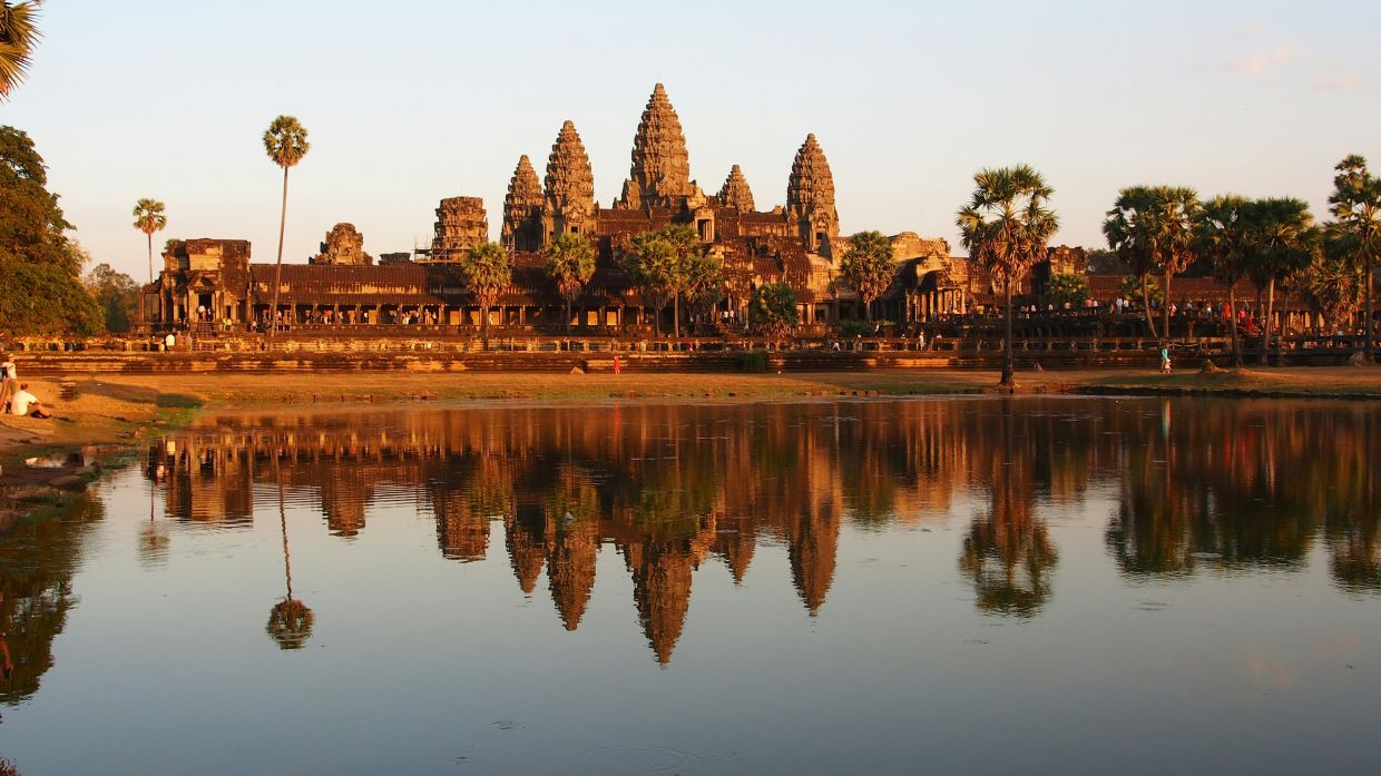 Cambodia's visa-free policy boosts tourism in Angkor Wat