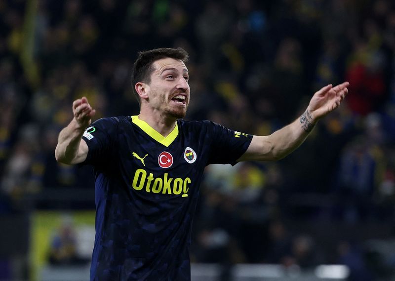 Soccer-Turkey jails top-tier players pending trial in gambling probe