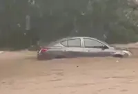 Minimising car damage when caught in floods