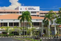 DIY decor brings warmth to hospital