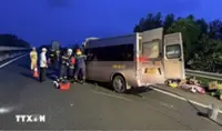 Bus crash on Vietnam expressway leaves three dead, 10 injured