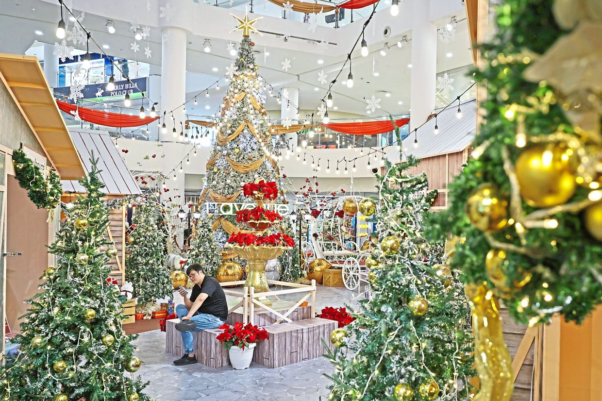 1st Avenue Penang’s “A Merry Little Christmas Town” gives shoppers a Nordic taste of the holidays.