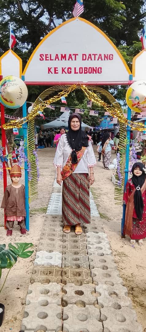 The eco-pavement at kg Lobong in Pulau Gaya off Kota Kinabalu.