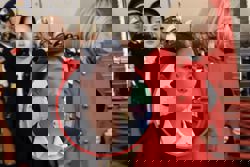 China ‘most beautiful’ Shaolin-trained bodyguard in spotlight during French president visit