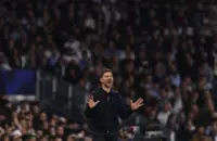 Soccer-Alonso praises Madrid players' attitude after defeat to Man City