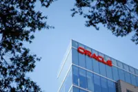 Analysis-Oracle's stumble hits AI trade, but many remain bullish