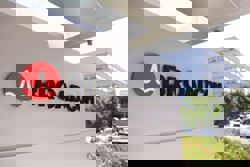 Broadcom forecasts upbeat quarterly revenue on AI chip demand