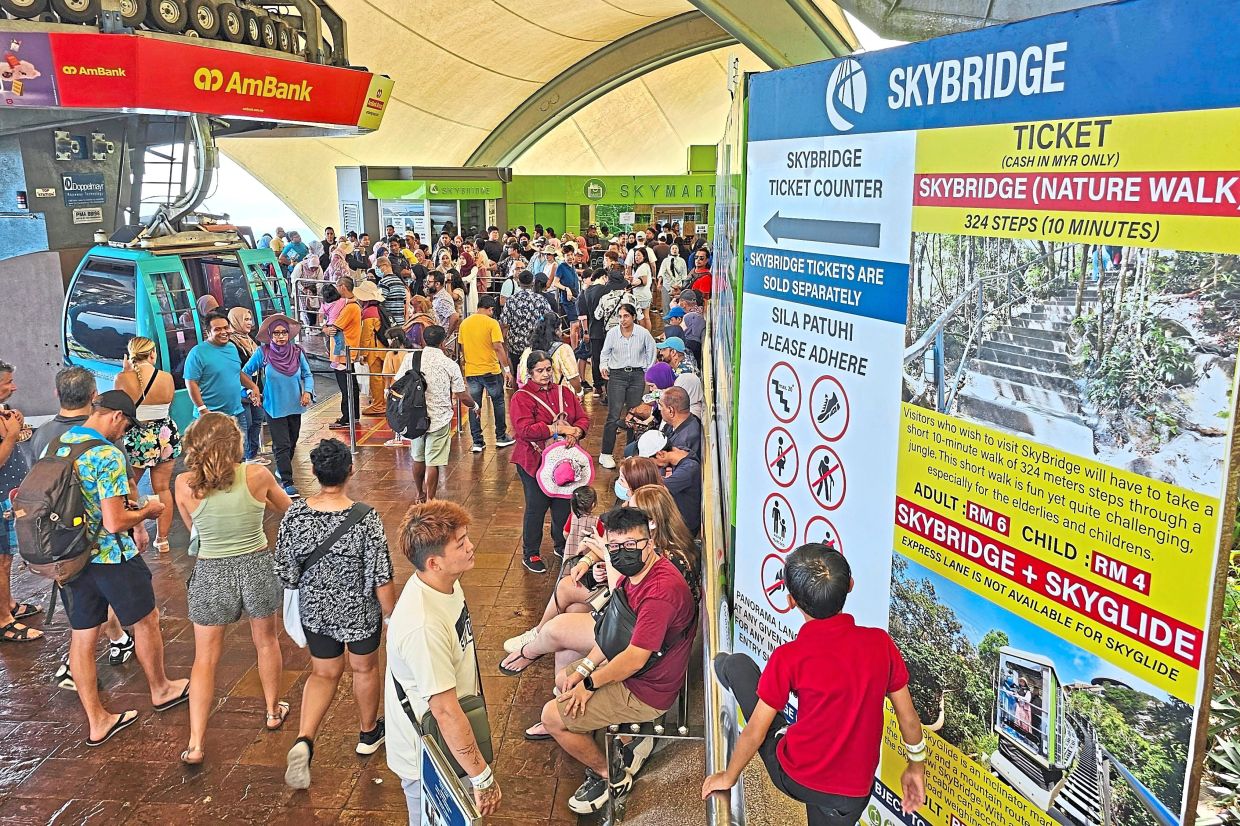 Year-end surge of holidaymakers fills Langkawi hotels