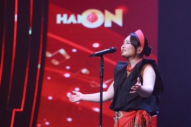 Russian contestant Elena Yugay, won the Hanoi Inspiration Prize. 