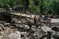 Indonesian govt ramps up aid for people devastated by flood and landslide as death toll passes 1,000