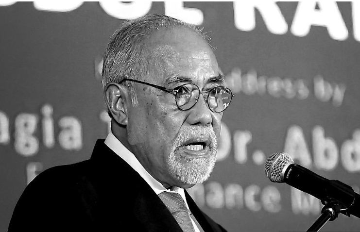 Corporate figure, veteran politician Megat Najmuddin passes away