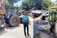 Eight killed and four injured in brake failure crash in central Philippines