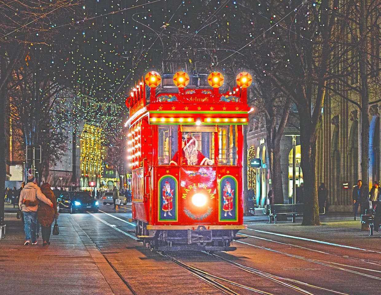 A tram in Zurich all lit up and ready for Christmas. — Zurich Tourism