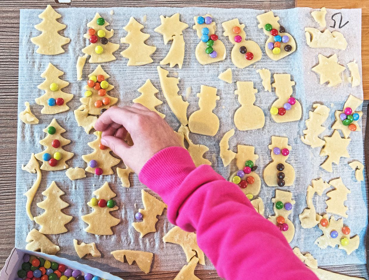 Fun for all: Tips for Christmas cookie baking with kids