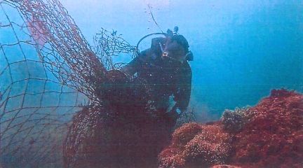 Brunei Fisheries Dept removes ghost nets at popular dive site