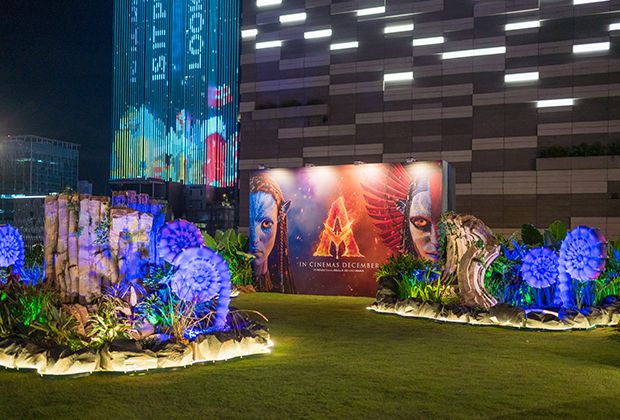 Experience the breathtaking, bioluminescent world of the Avatar film series at TRX City Park until Dec 28.