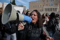 Greeks protest against low wages ahead of 2026 budget vote