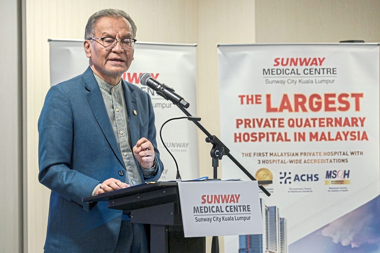 Govt eyes full vaping ban in 2026