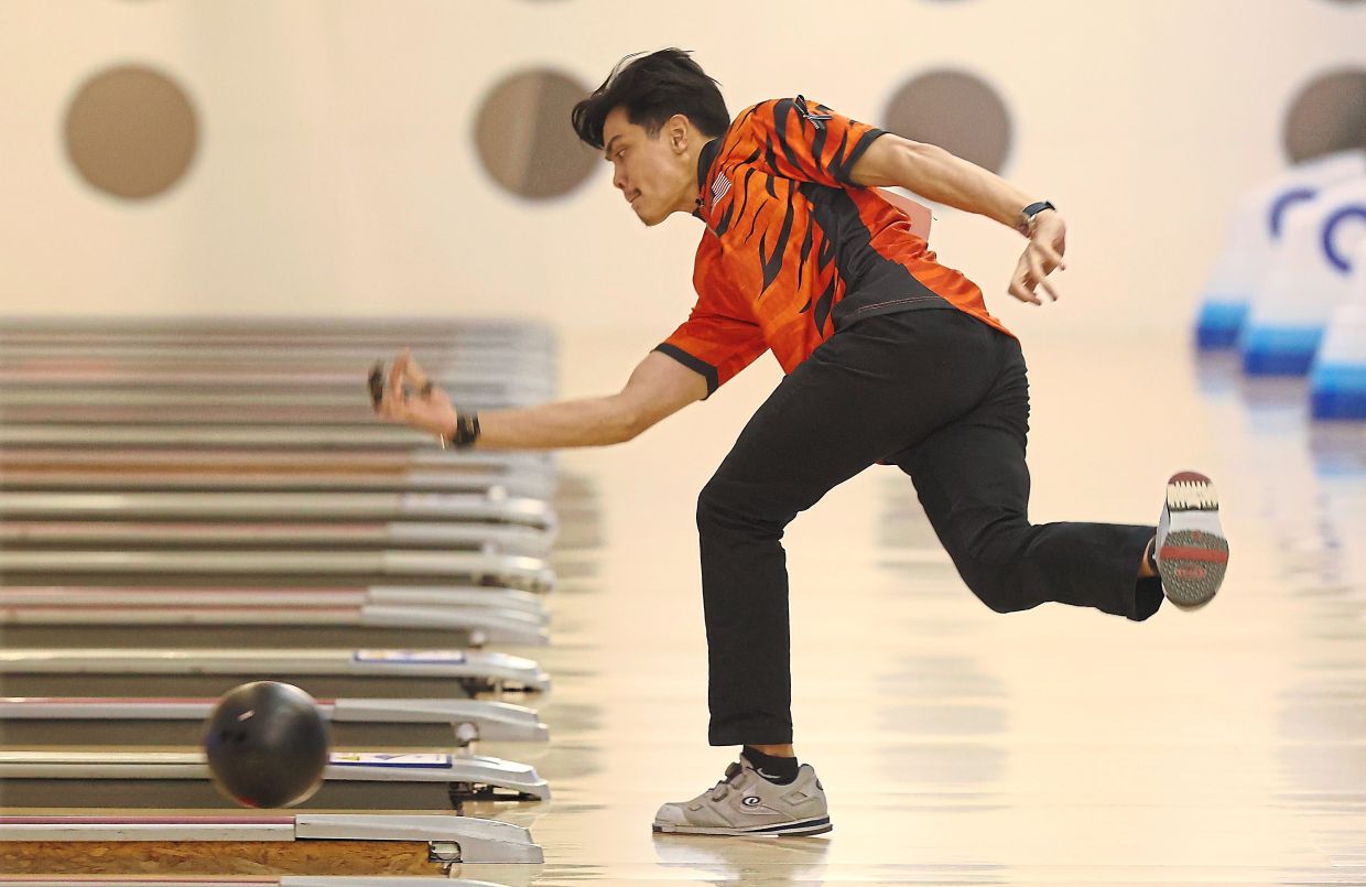 Bowling: Rafiq and Syazirol make up for earlier frustrations with doubles success
