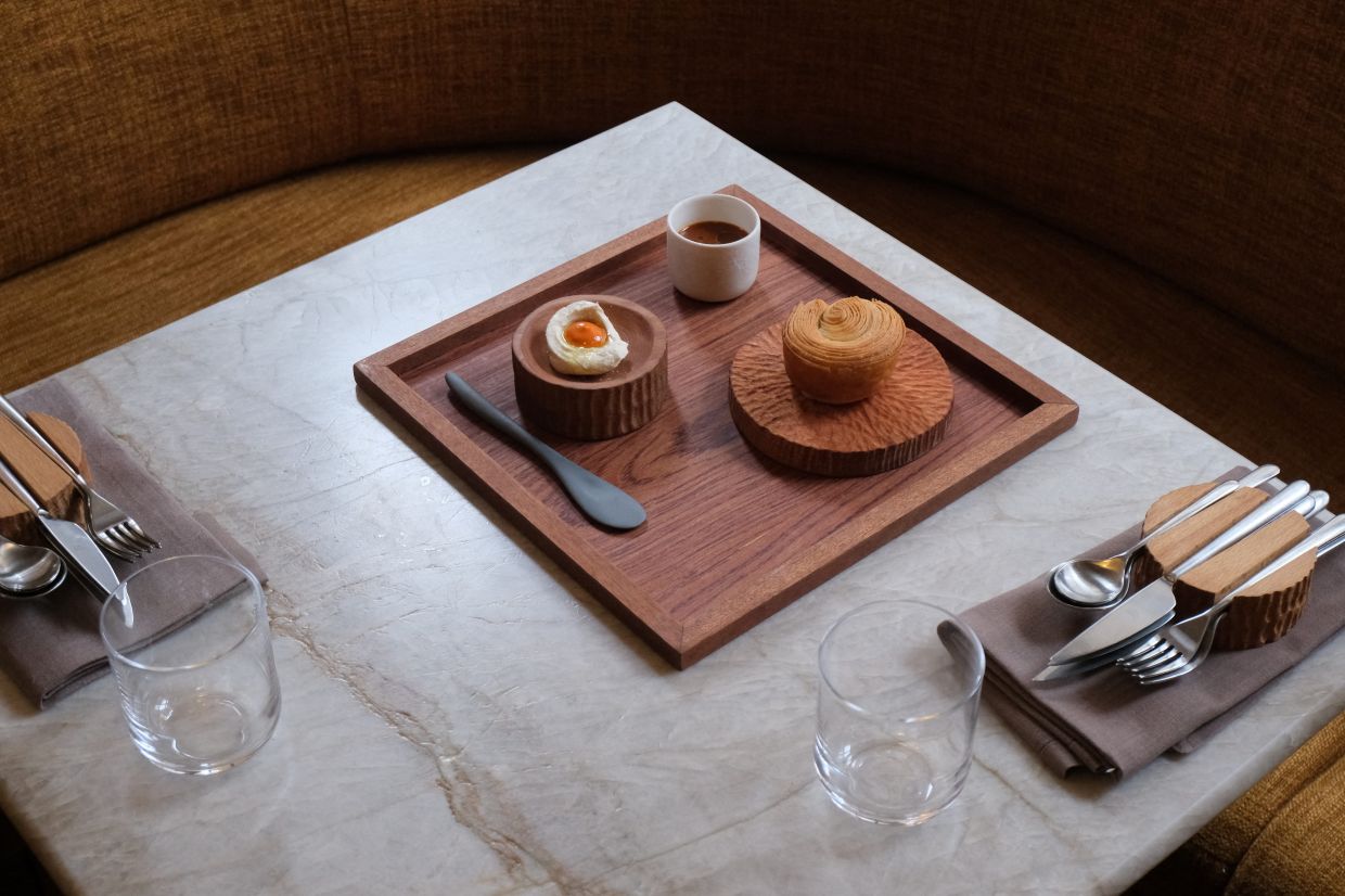 Getting meat eaters to love plant-based dining, at London's Plates