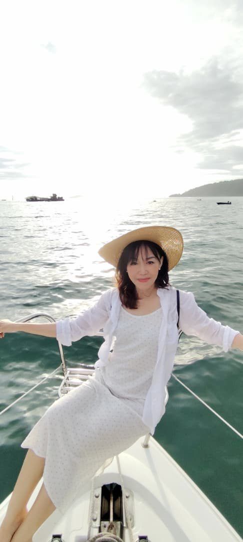 Lim finds it amusing when people say she doesn’t look her age, saying, ‘Maybe it’s the music and laughter at home.’