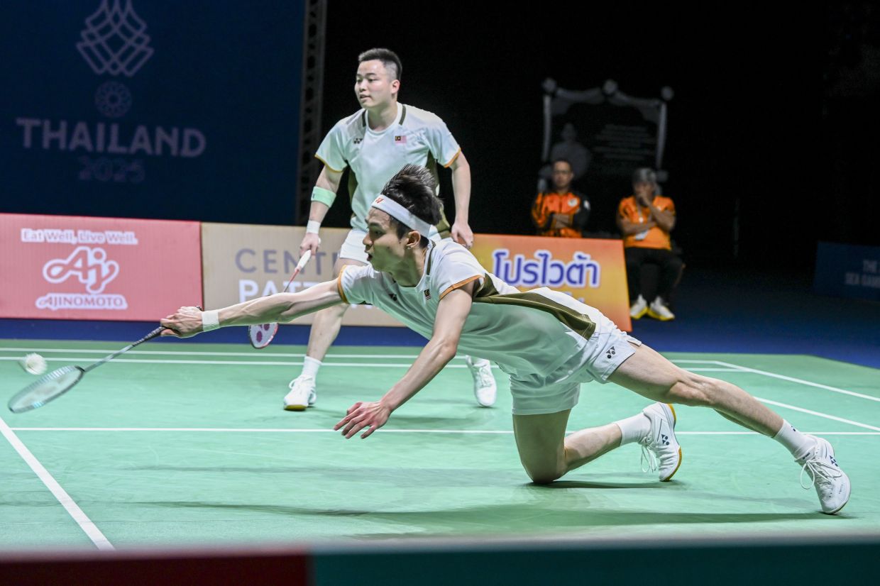 Aaron-Wooi Yik beat Indonesian rivals in dramatic opener in Hangzhou