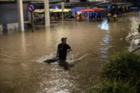Floods: Rescue ops continue amid rising waters in Pahang