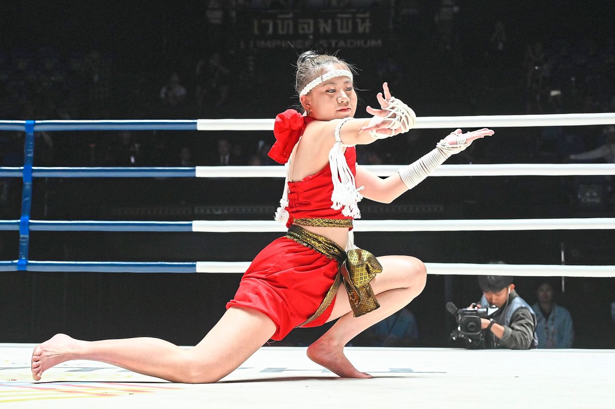 Golden homecoming for Angie