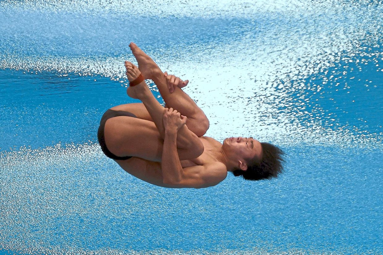 Hopes of clean sweep take a dive