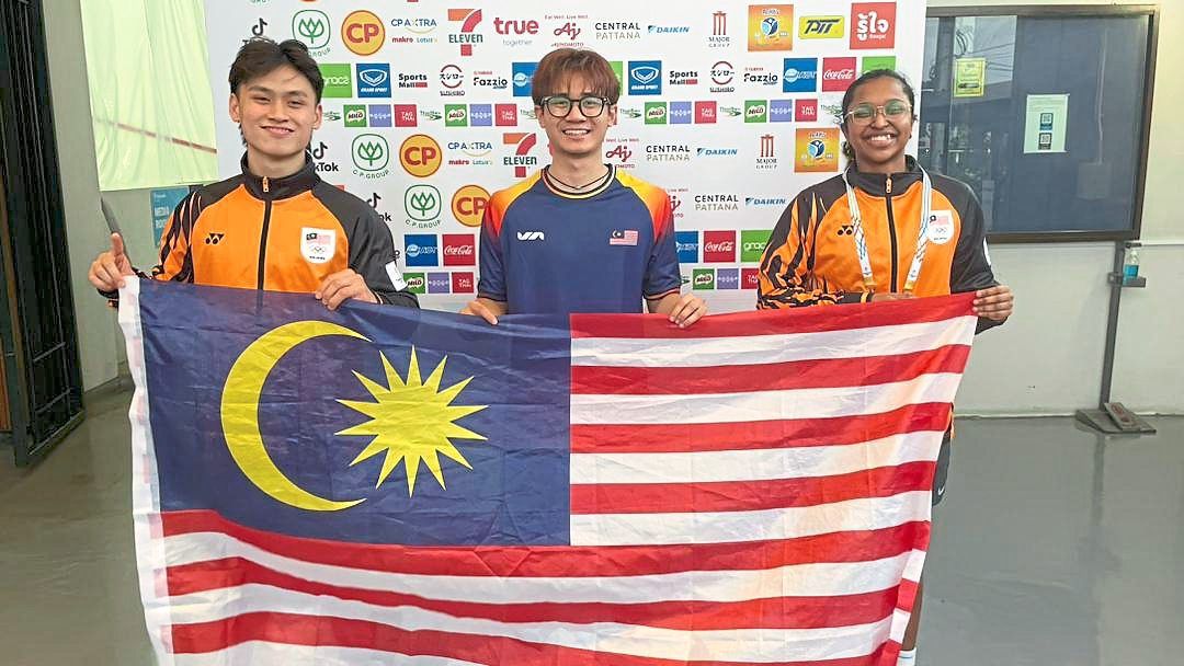 Squash ace bags two titles with different partners