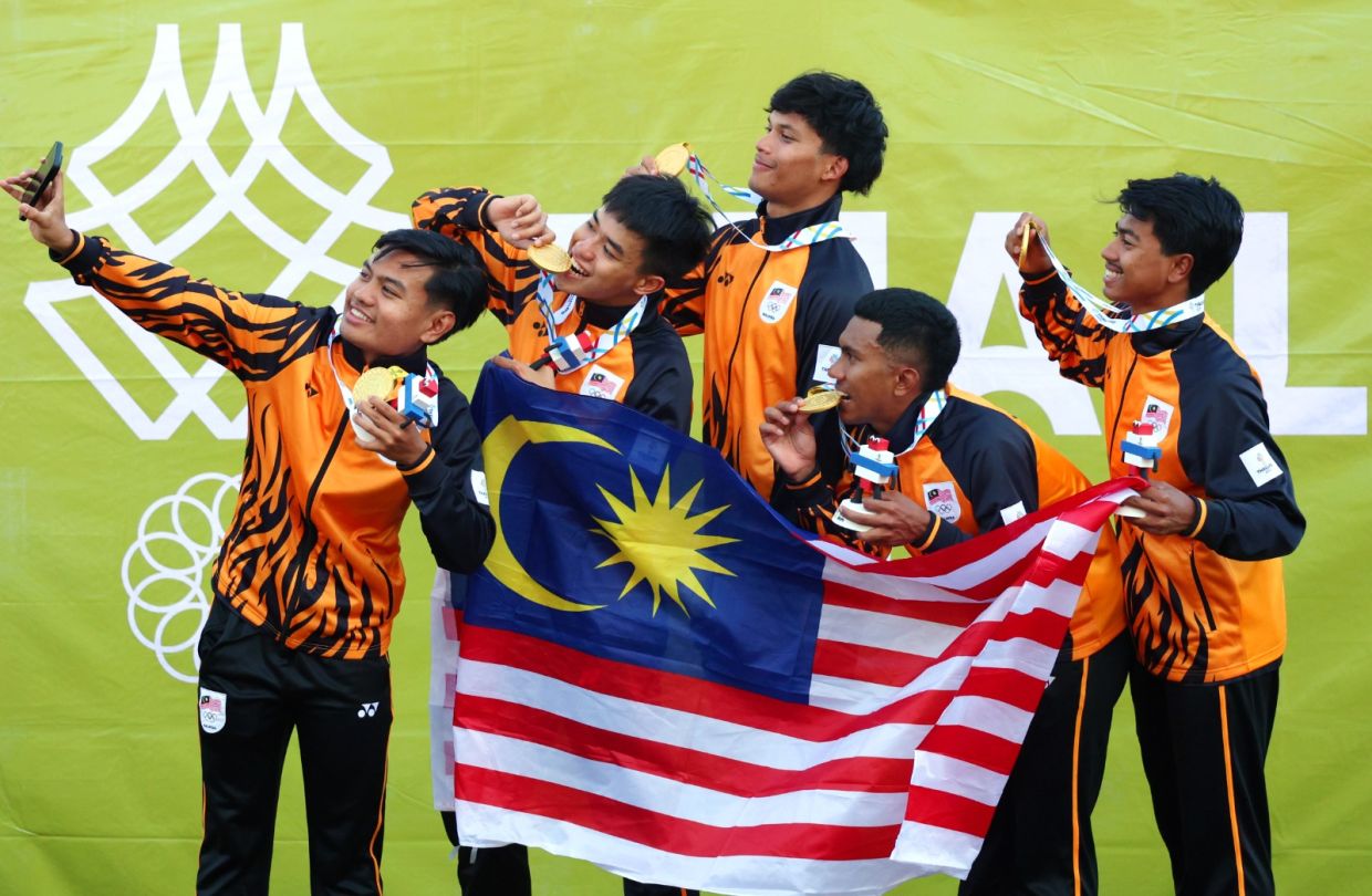 Malaysia hit 200-medal SEA Games target through track cycling gold