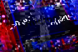 Micron forecasts blowout earnings on booming AI market, shares rise 7%