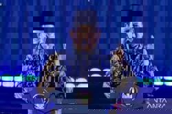 Indonesian president sets one month target to complete temporary housing for displaced disaster victims