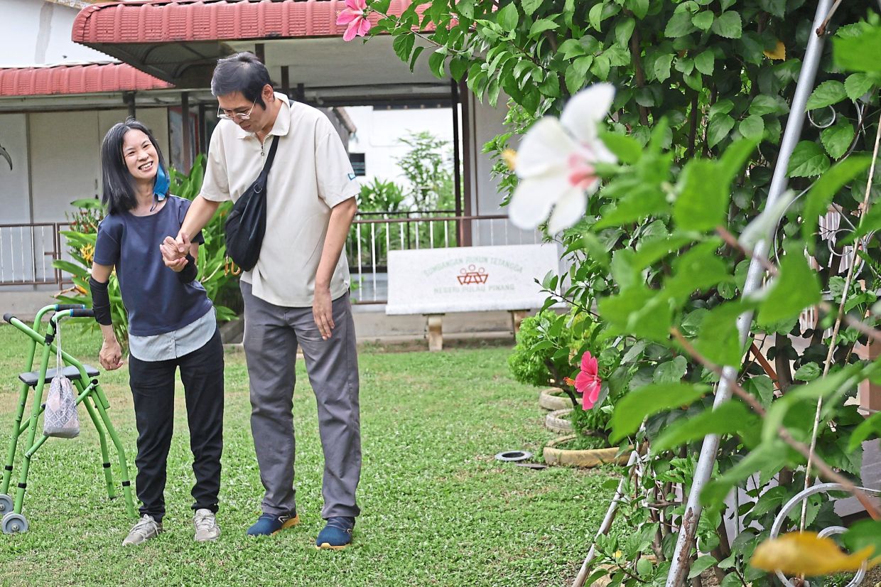 Koh (left) and Chew met on the job while teaching special children at the association.
