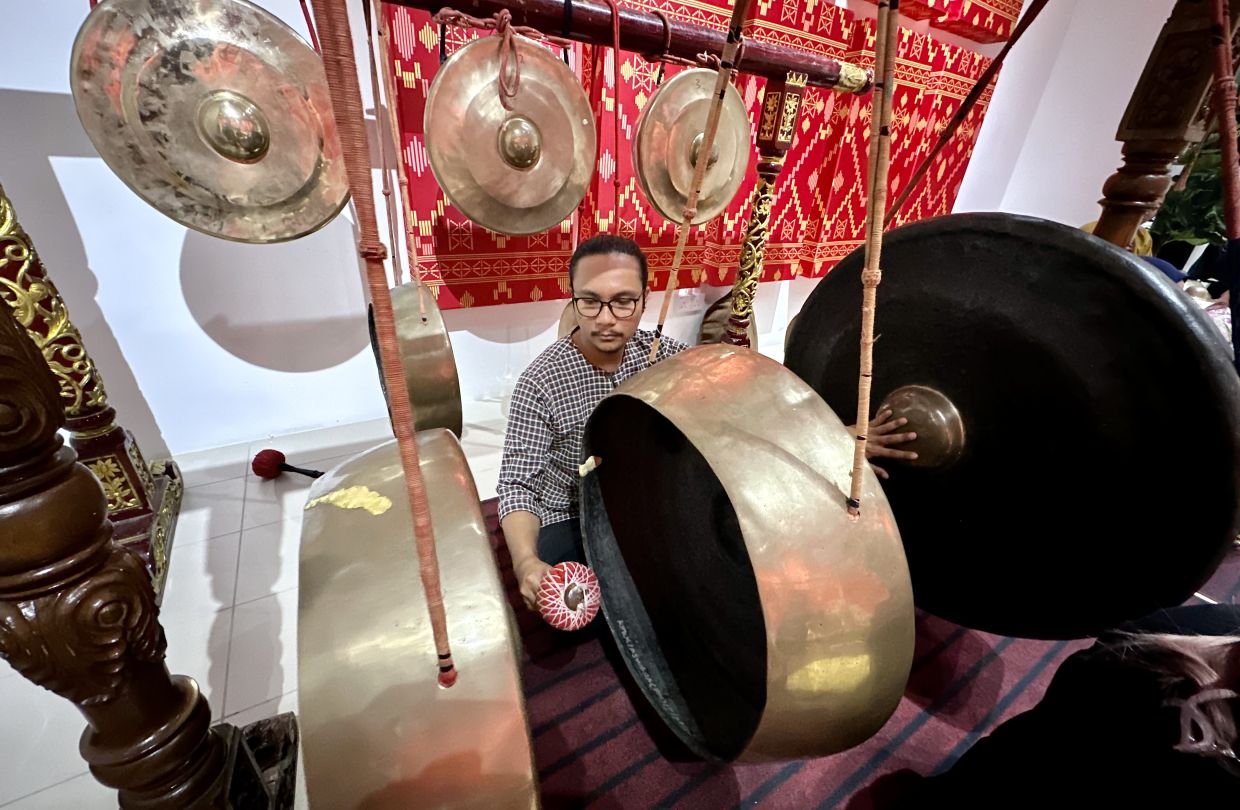 On Jan 5–7, gamelan group Gangsapura welcomes children (aged 7–12) to discover the sounds of traditional Malay gamelan in its 'Cuti-Cuti Ketuk' programme at the GMBB creative mall in KL. Photo: The Star/Filepic