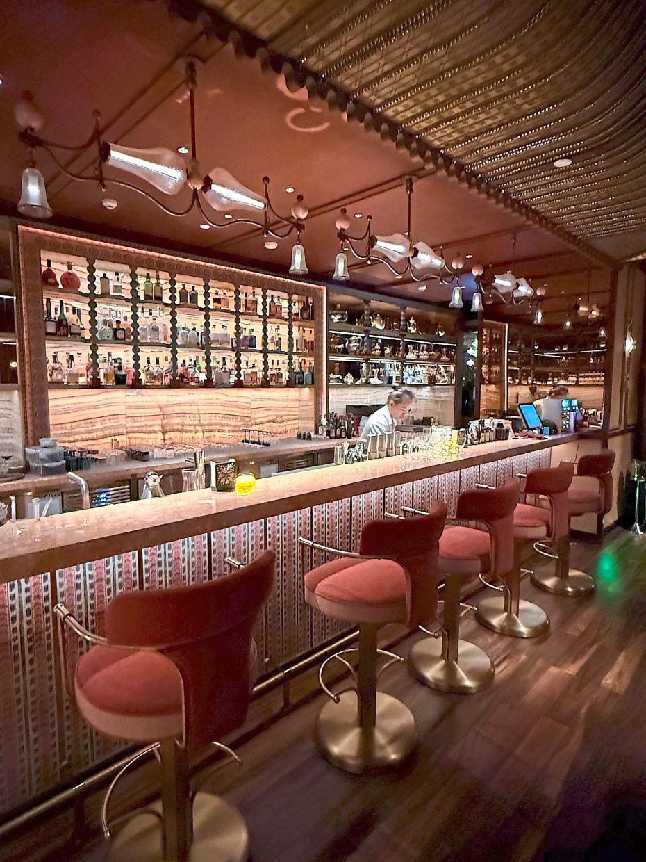 Suma Cocktail Bar is one of the more prominent dedicated cocktail bars in Kunming.
