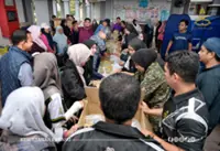 Pahang Sultan, Tengku Ampuan treat Kuantan flood victims to meals made by palace chefs