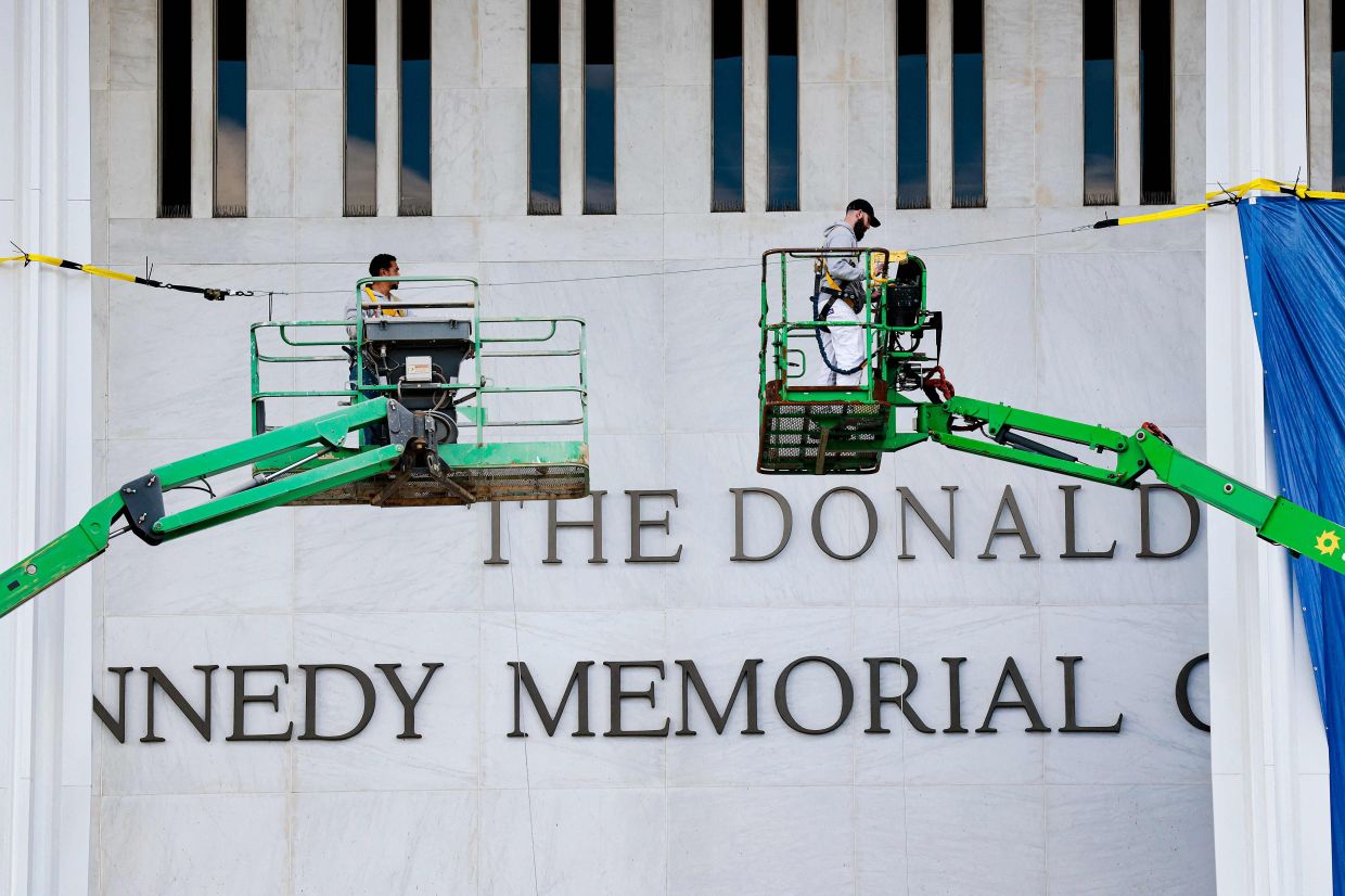 Trump's name added to Kennedy Center facade, a day after change