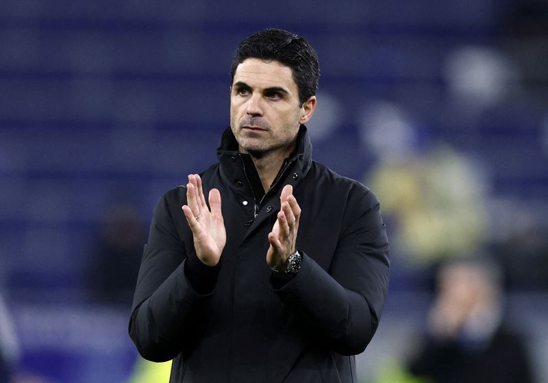 Soccer-Arteta praises Arsenal grit after away win over Everton