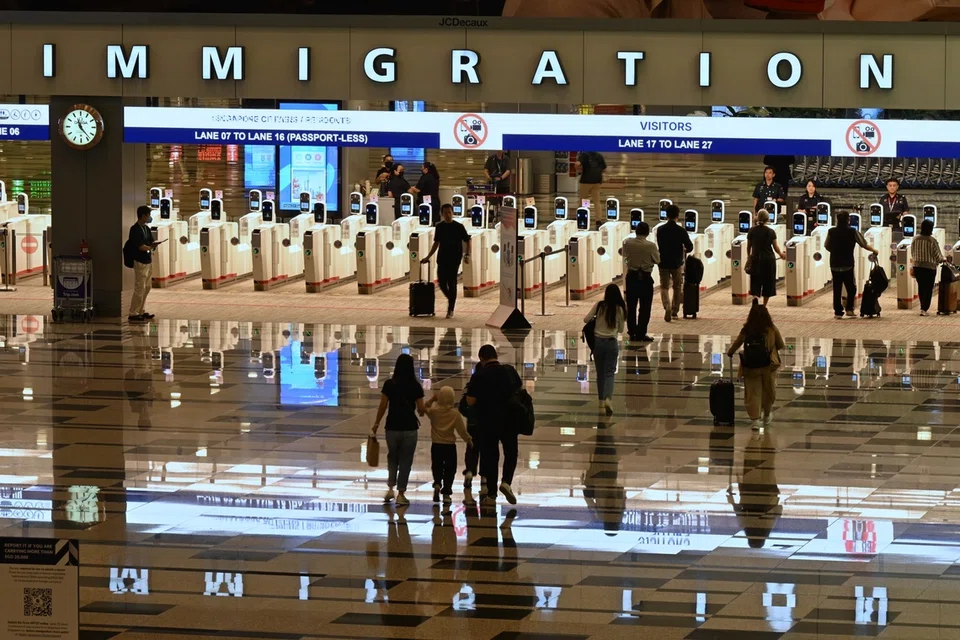 41,800 foreigners denied entry to Singapore from January to November; no-boarding system to start for airlines