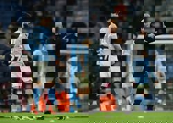 Soccer-'Merry Christmas but it's not enough,' Man City boss tells league leading team