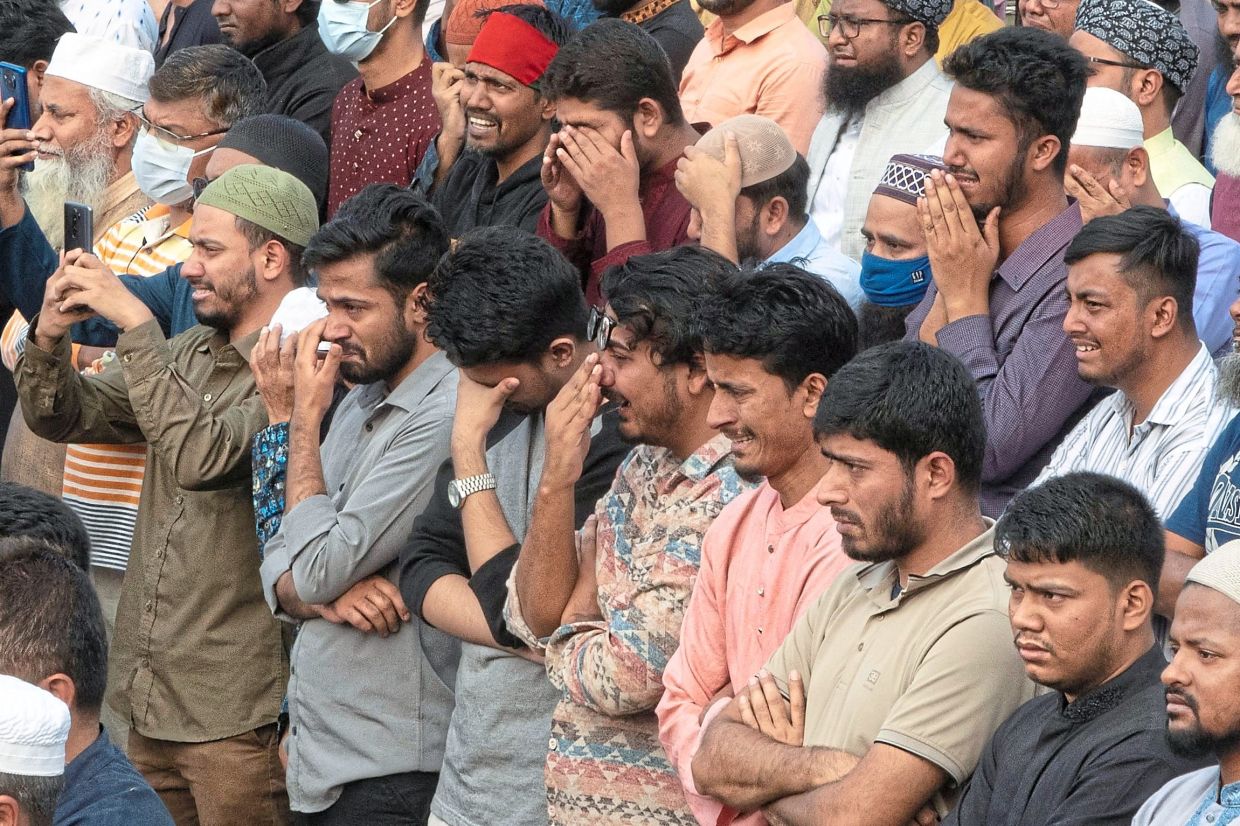 Nation mourns slain activist