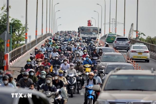 Vietnam puts in place legal corridor to support electric vehicles
