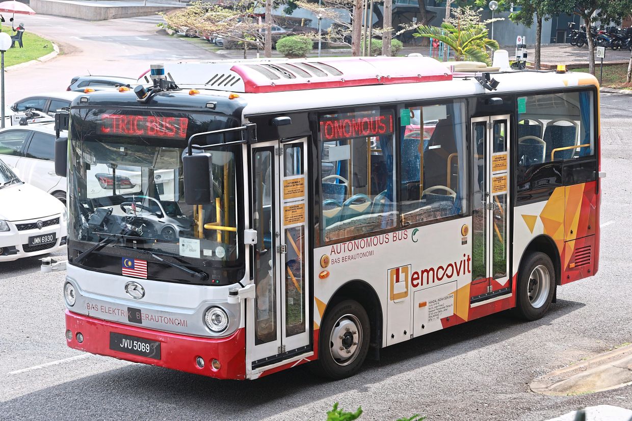 The role of AI and 5G in powering Malaysia's autonomous buses
