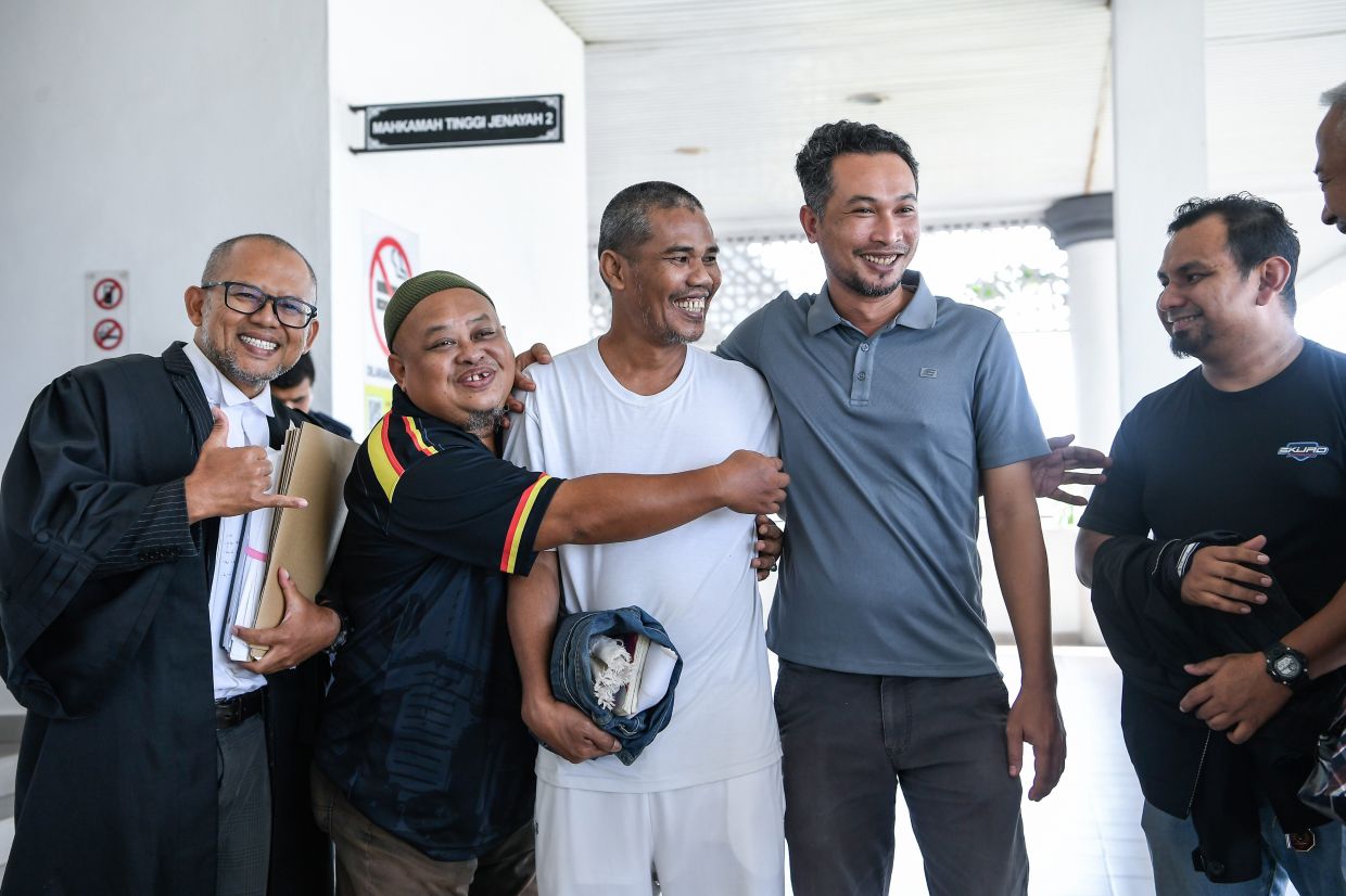 Former rehab centre warden freed of murder charge